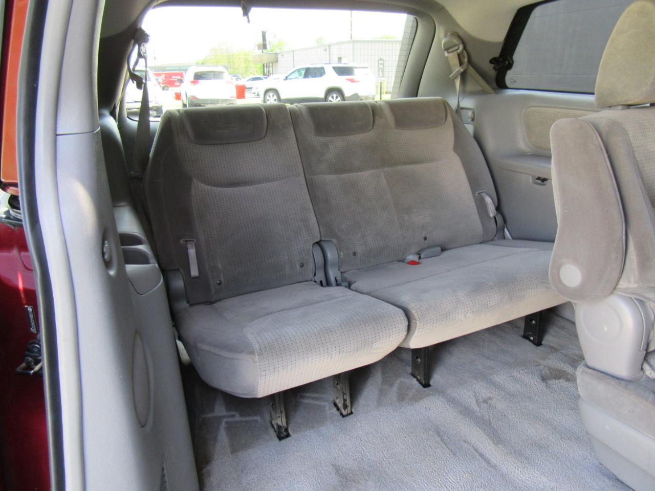 Toyota Sienna LE FWD 7 Passenger 2010
