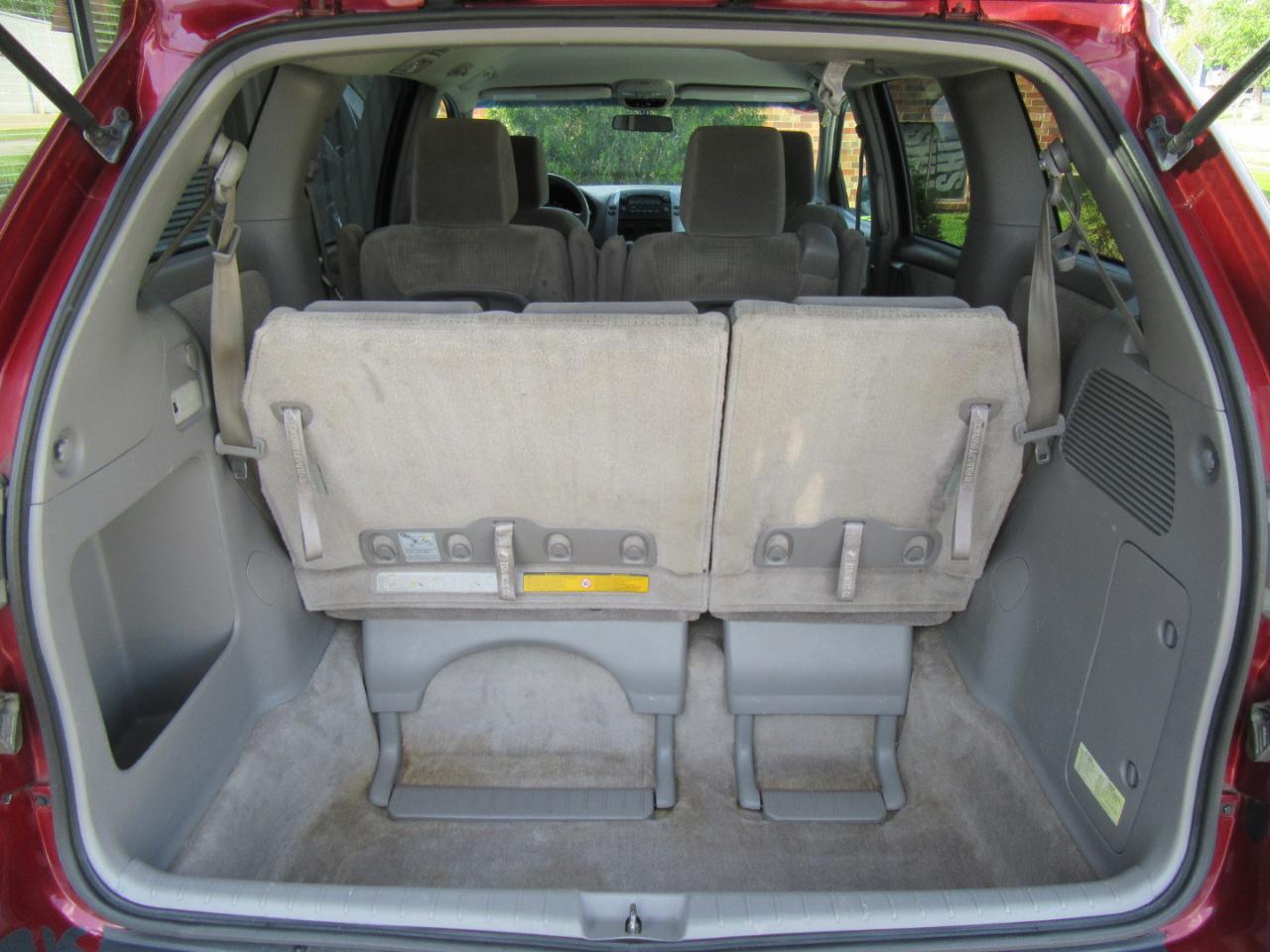 Toyota Sienna LE FWD 7 Passenger 2010