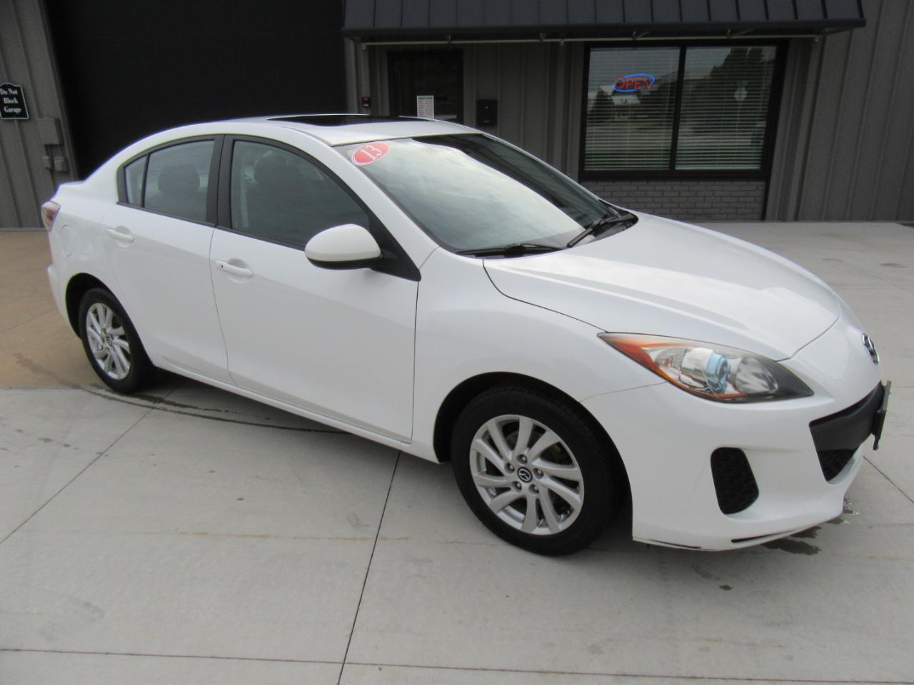 Mazda MAZDA3 i Touring AT 4-Door 2013