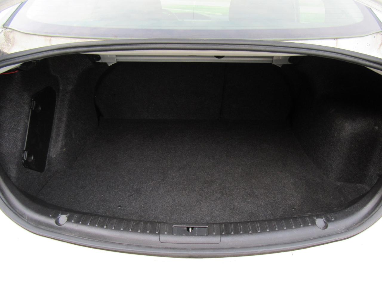 Mazda MAZDA3 i Touring AT 4-Door 2013