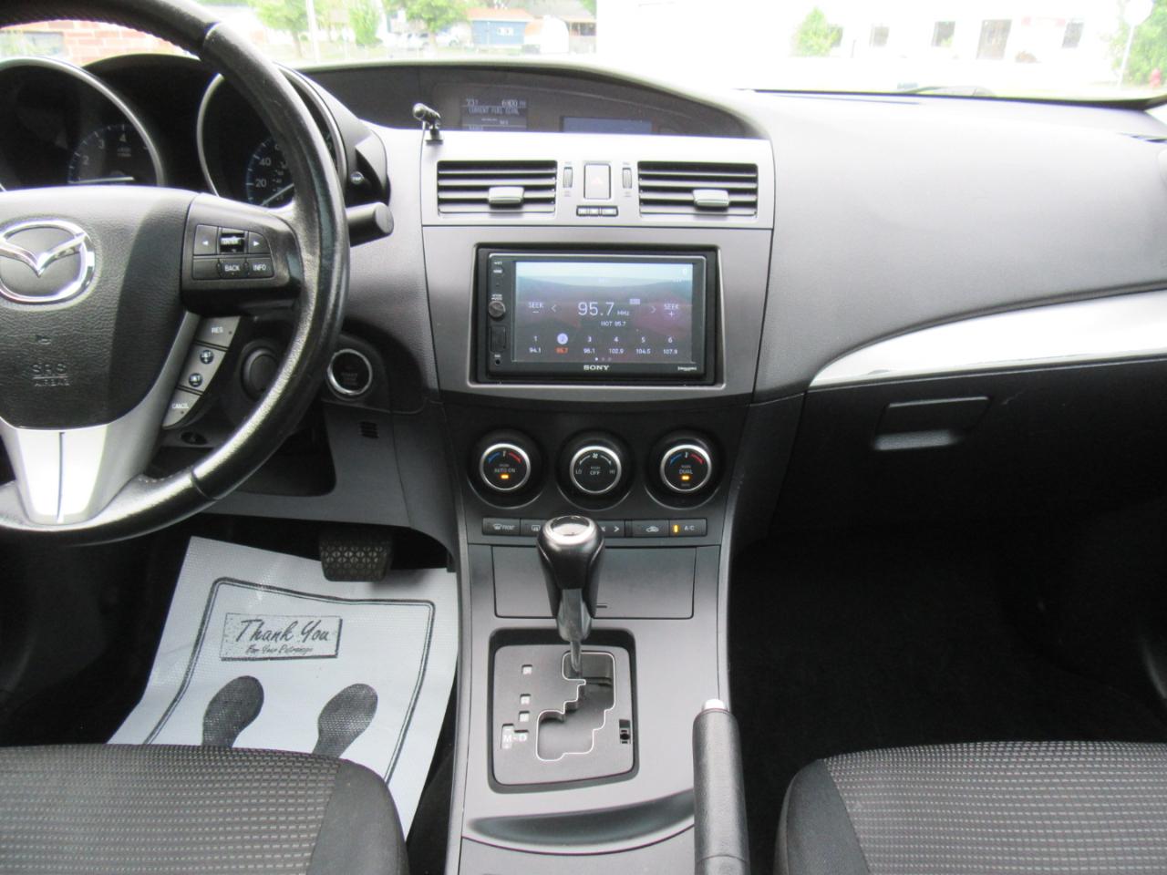 Mazda MAZDA3 i Touring AT 4-Door 2013