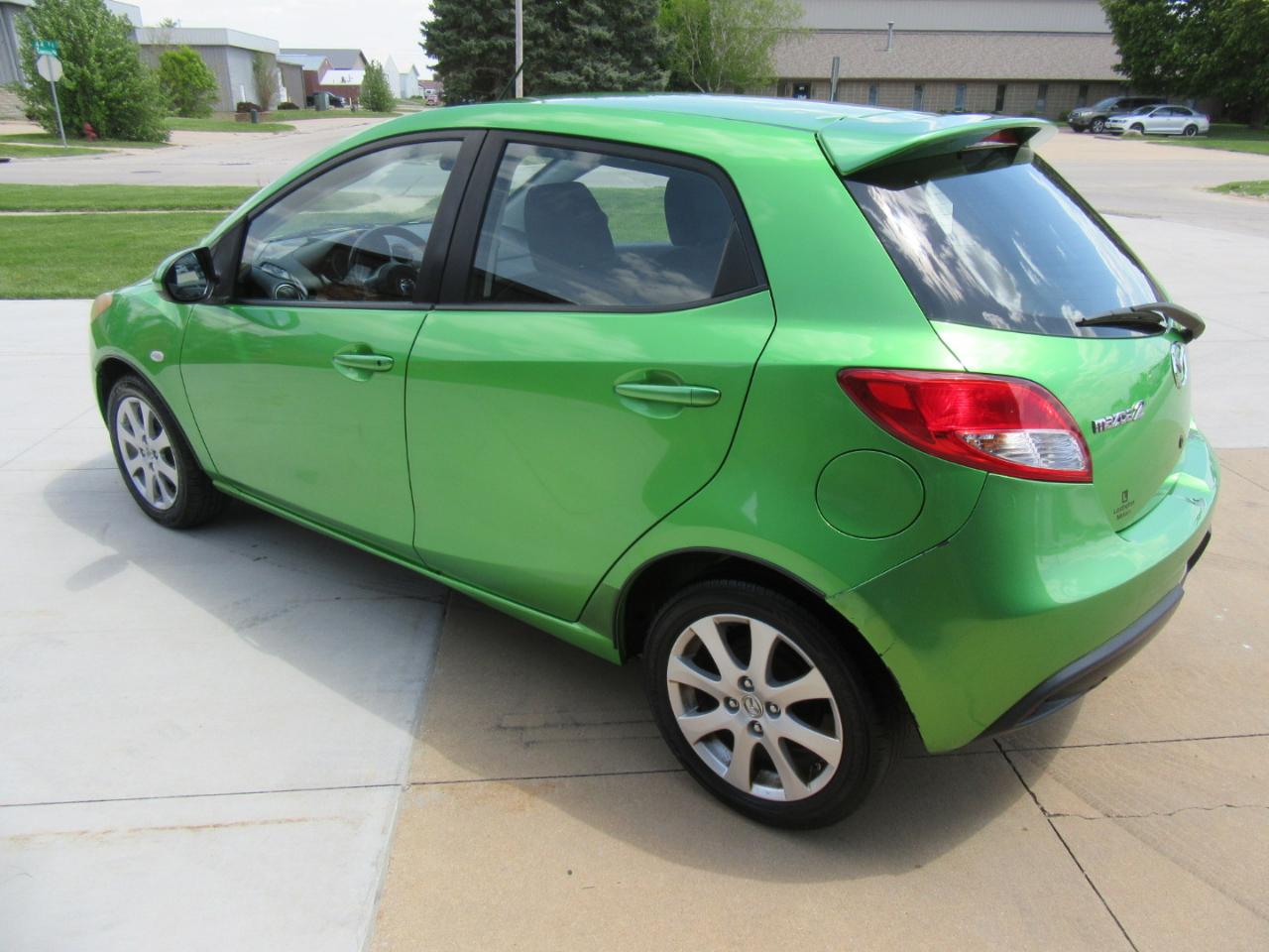 Mazda MAZDA2 Touring 2011