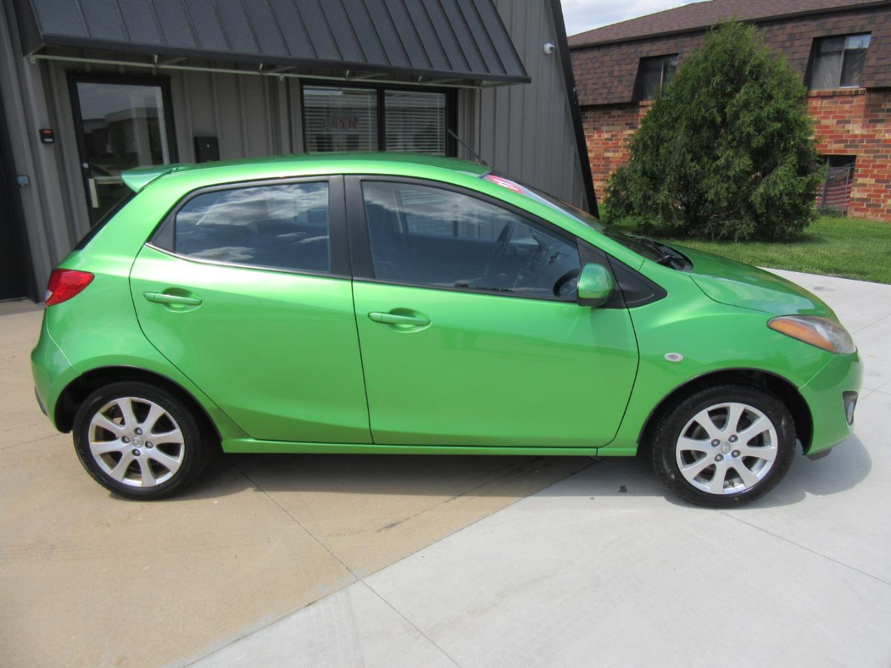 Mazda MAZDA2 Touring 2011