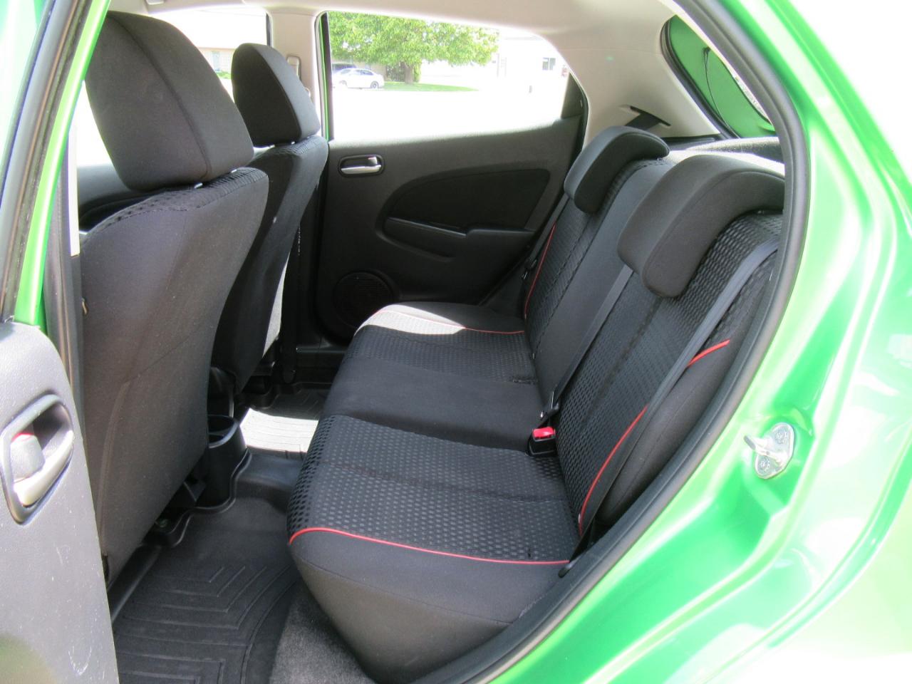 Mazda MAZDA2 Touring 2011