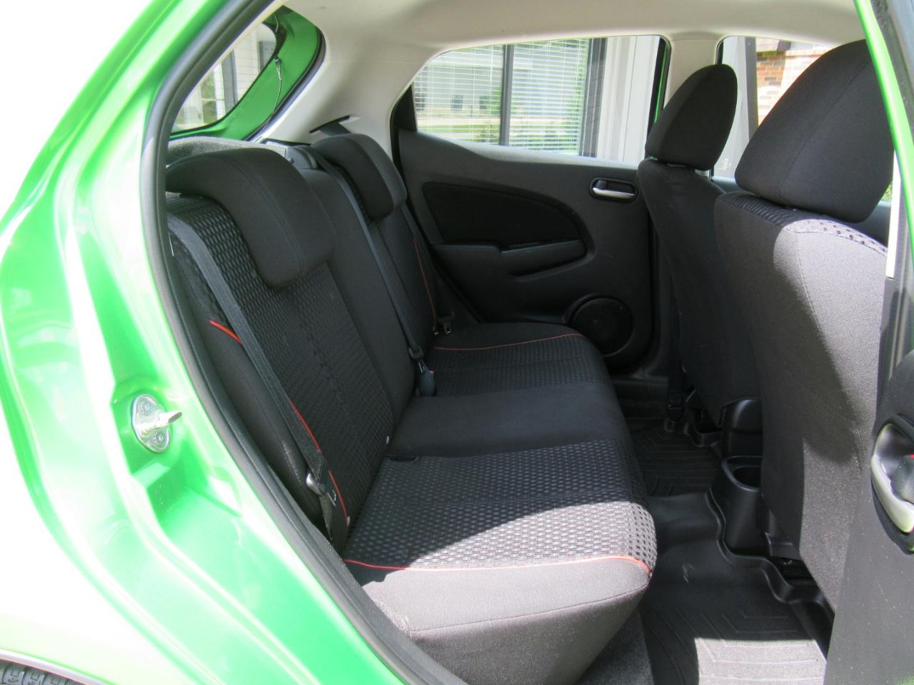 Mazda MAZDA2 Touring 2011