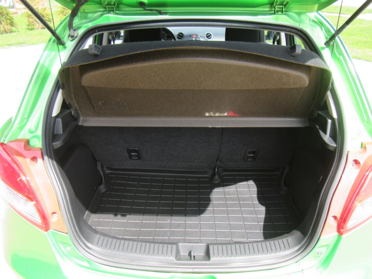 Mazda MAZDA2 Touring 2011