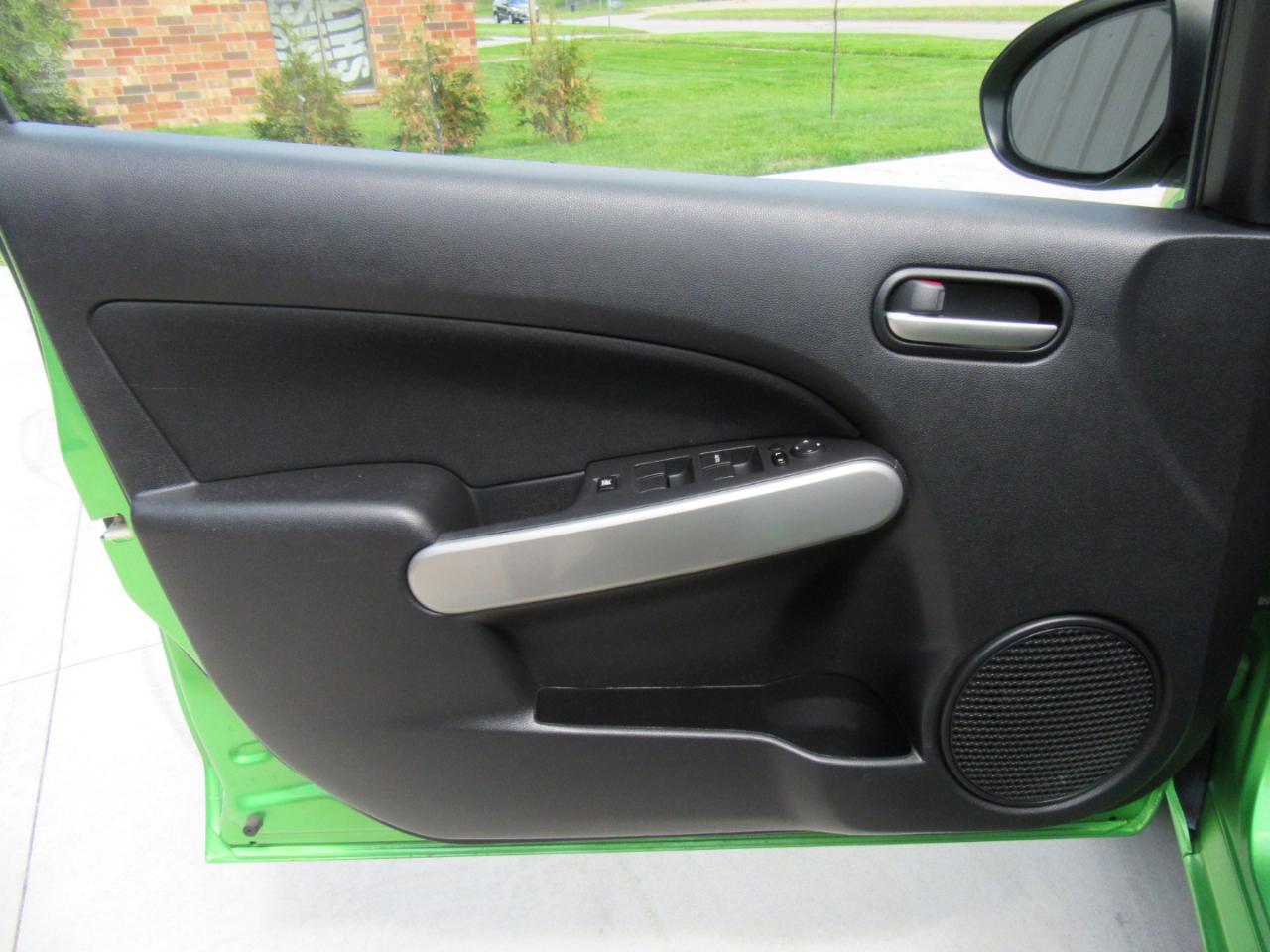 Mazda MAZDA2 Touring 2011