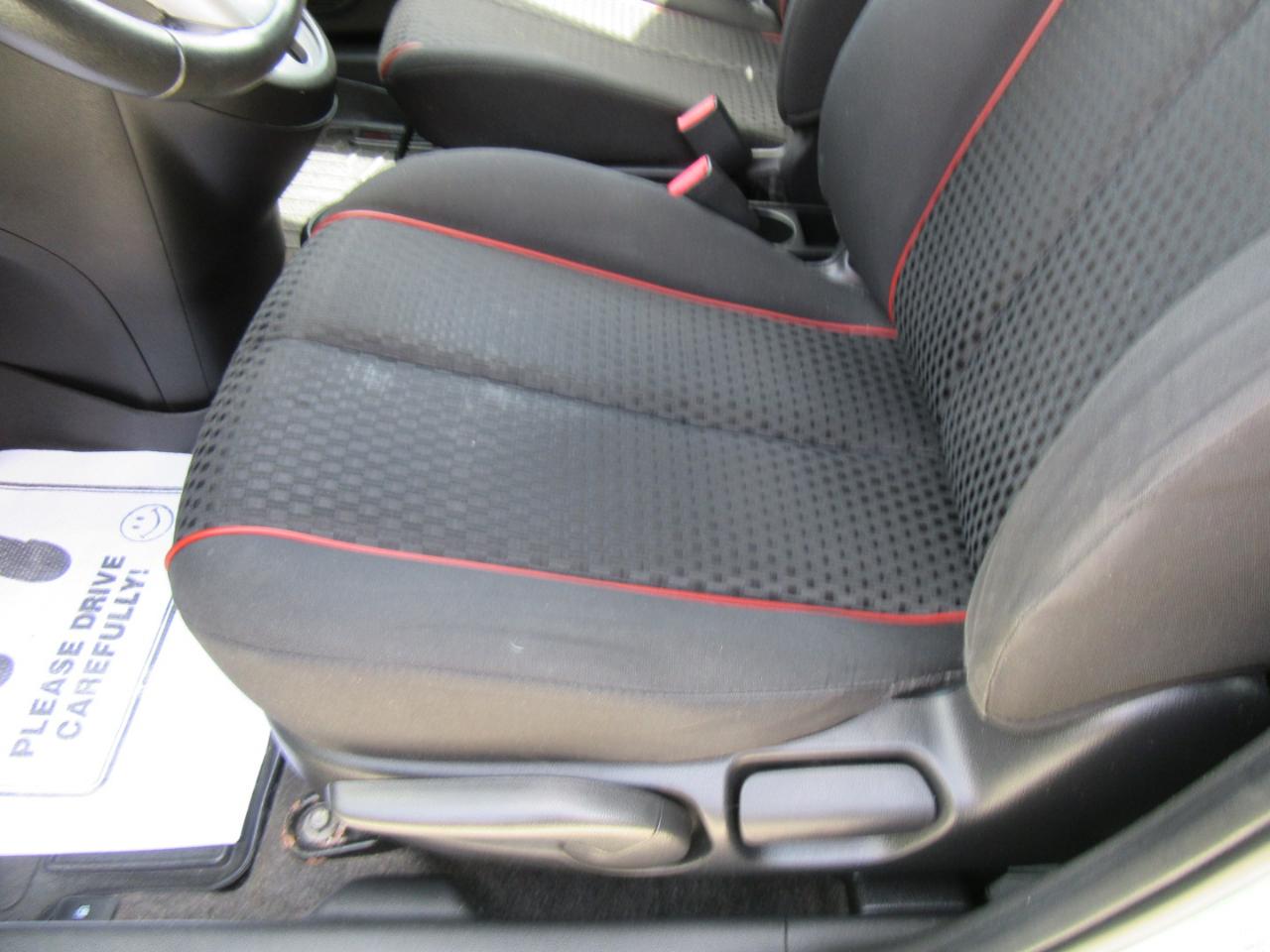 Mazda MAZDA2 Touring 2011