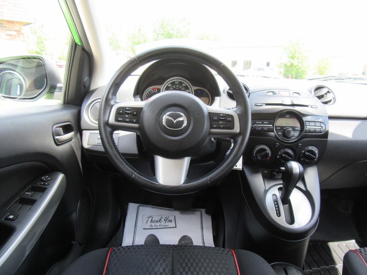 Mazda MAZDA2 Touring 2011