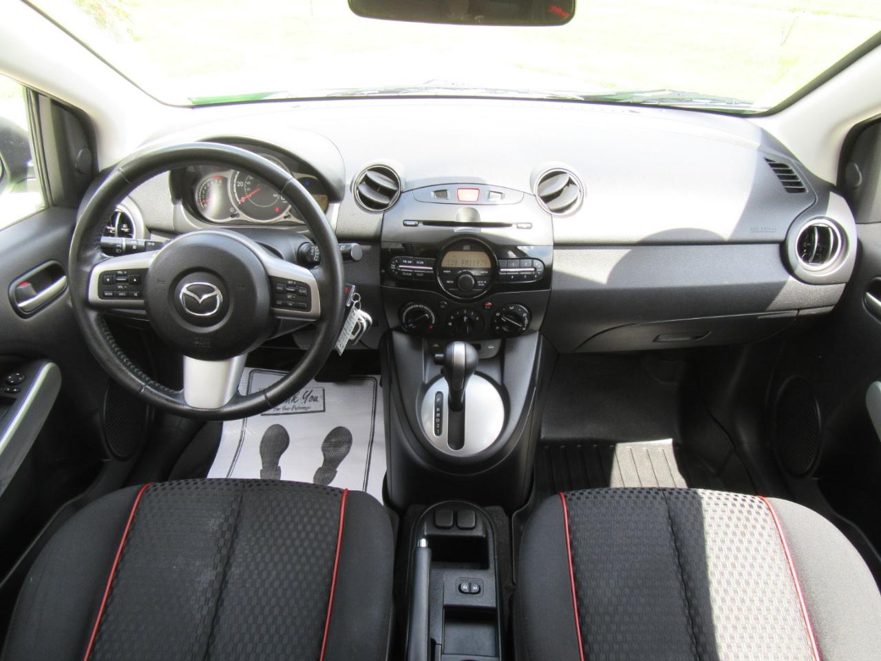 Mazda MAZDA2 Touring 2011