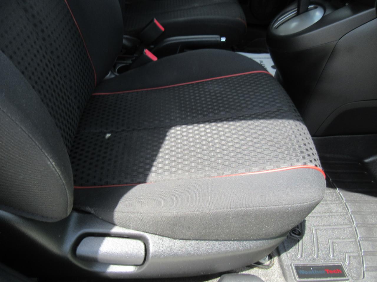 Mazda MAZDA2 Touring 2011