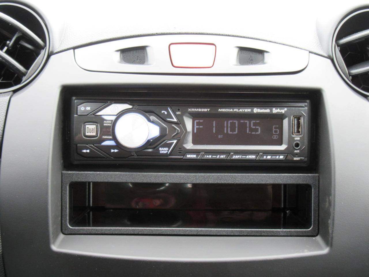 Mazda MAZDA2 Touring 2011