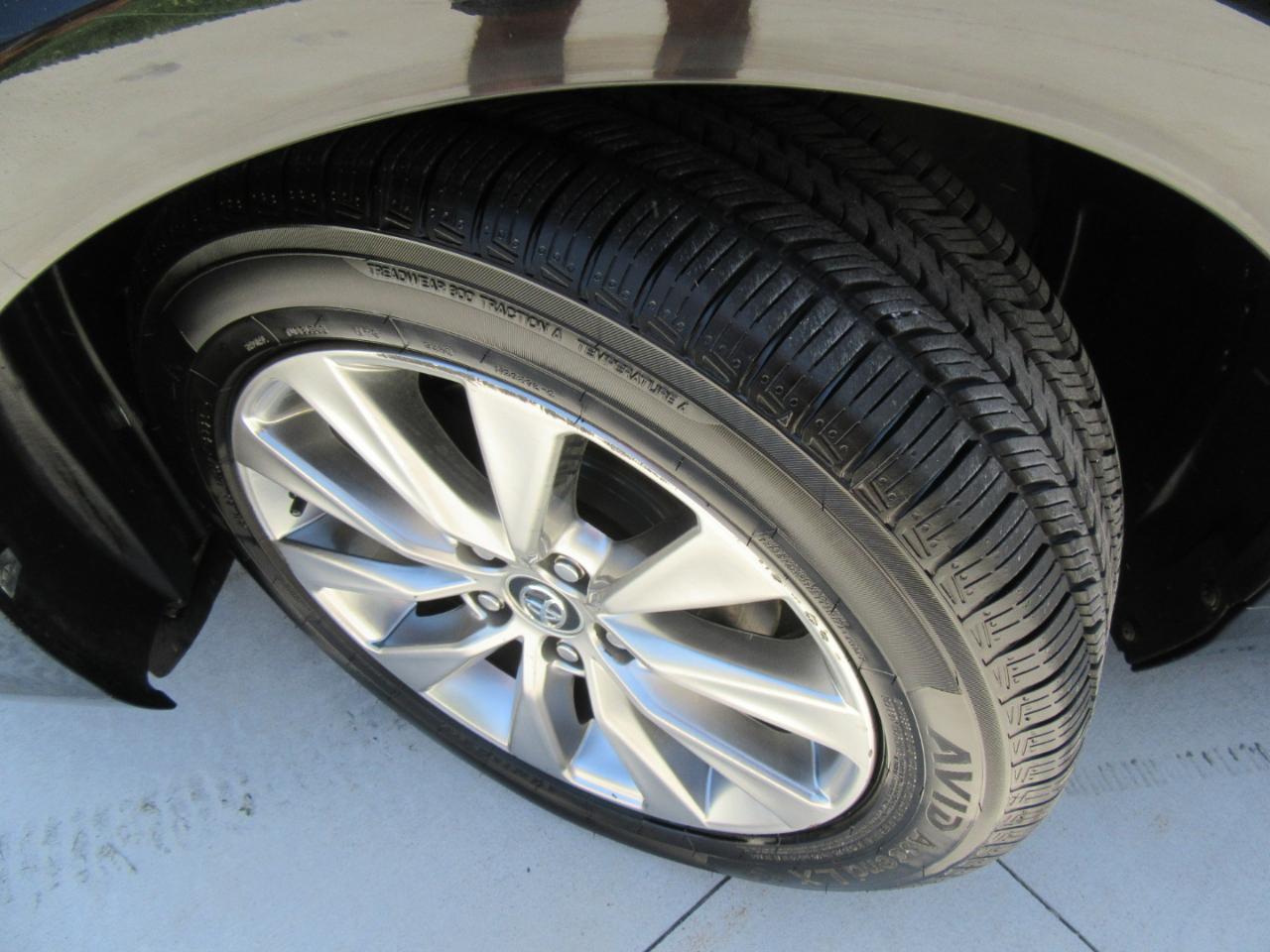 Toyota Camry Hybrid XLE 2015