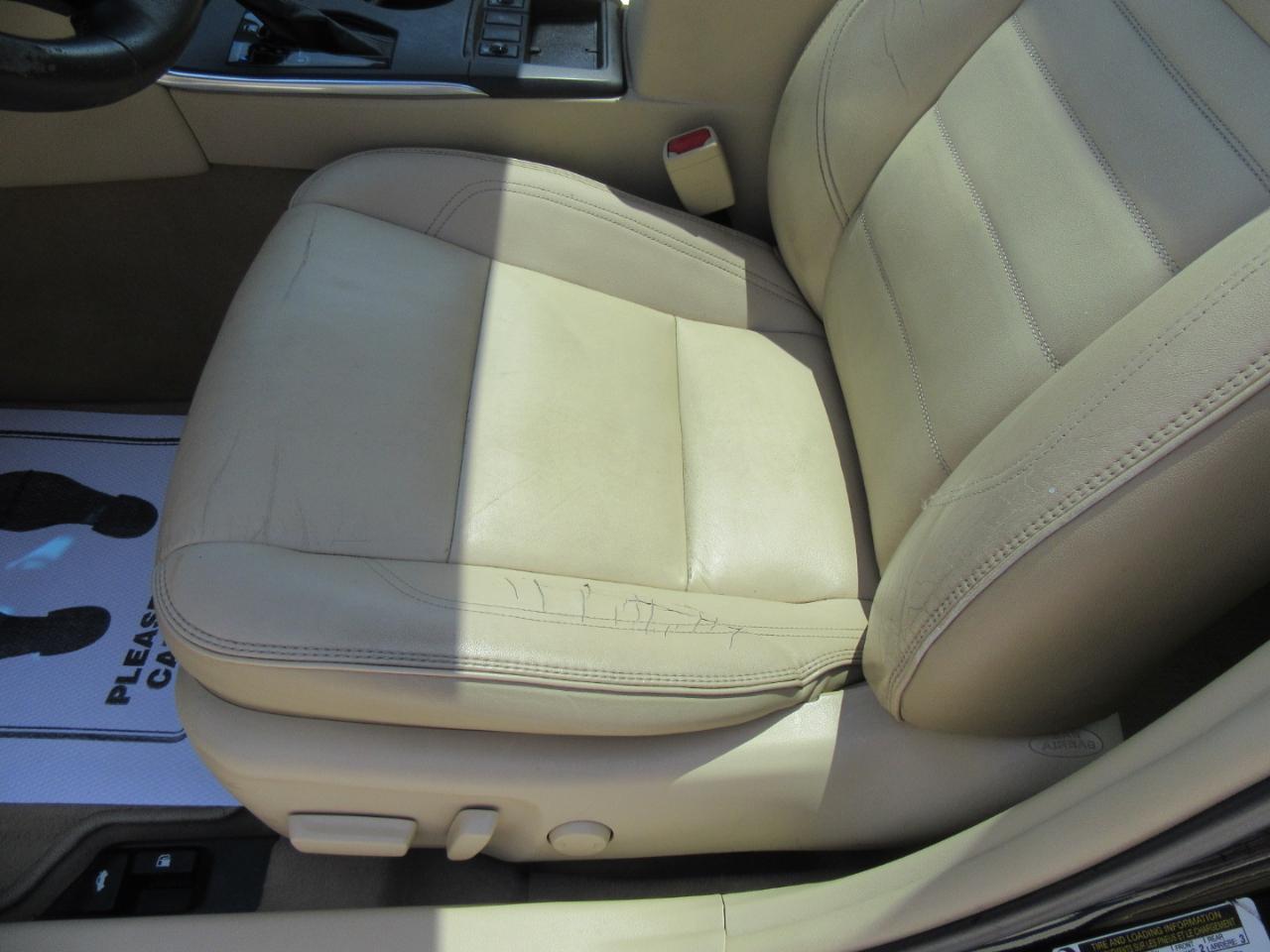 Toyota Camry Hybrid XLE 2015