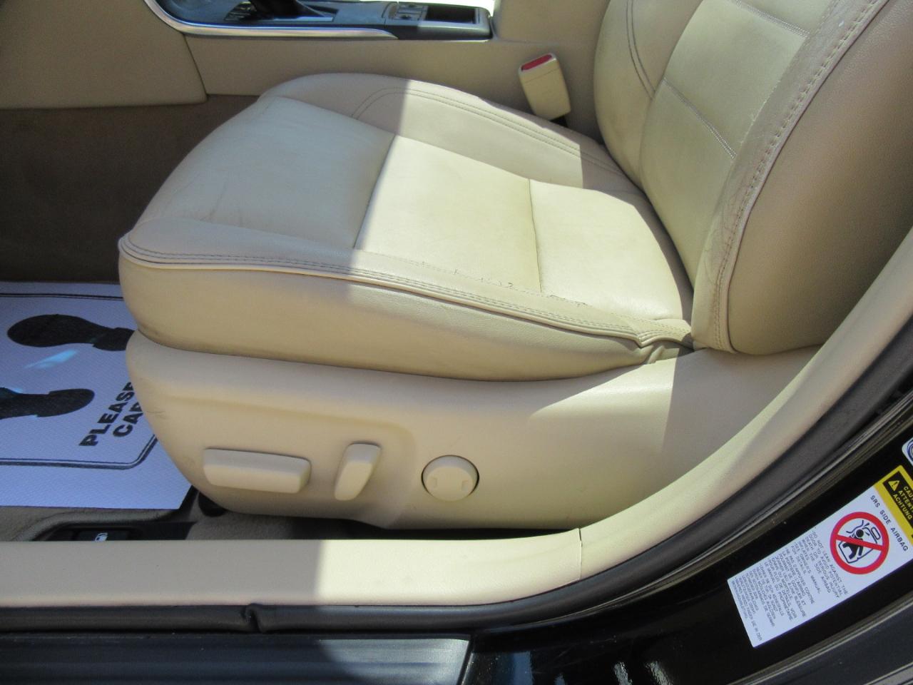 Toyota Camry Hybrid XLE 2015