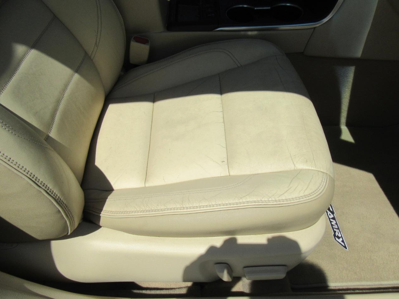 Toyota Camry Hybrid XLE 2015