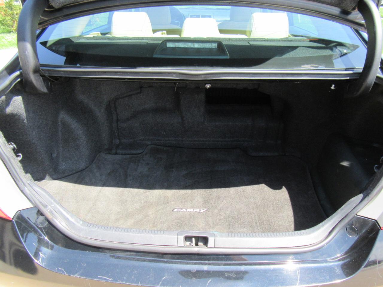 Toyota Camry Hybrid XLE 2015