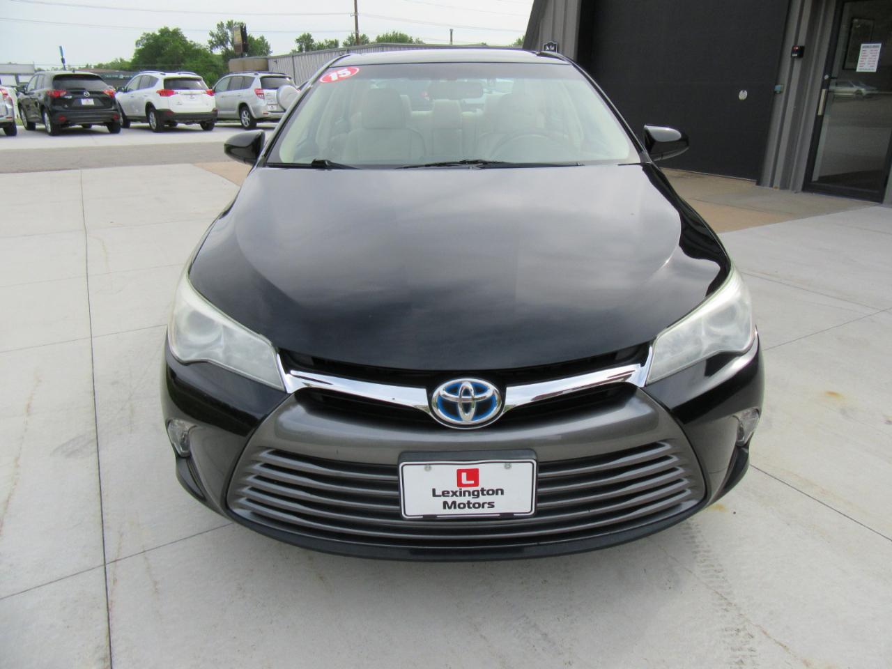 Toyota Camry Hybrid XLE 2015