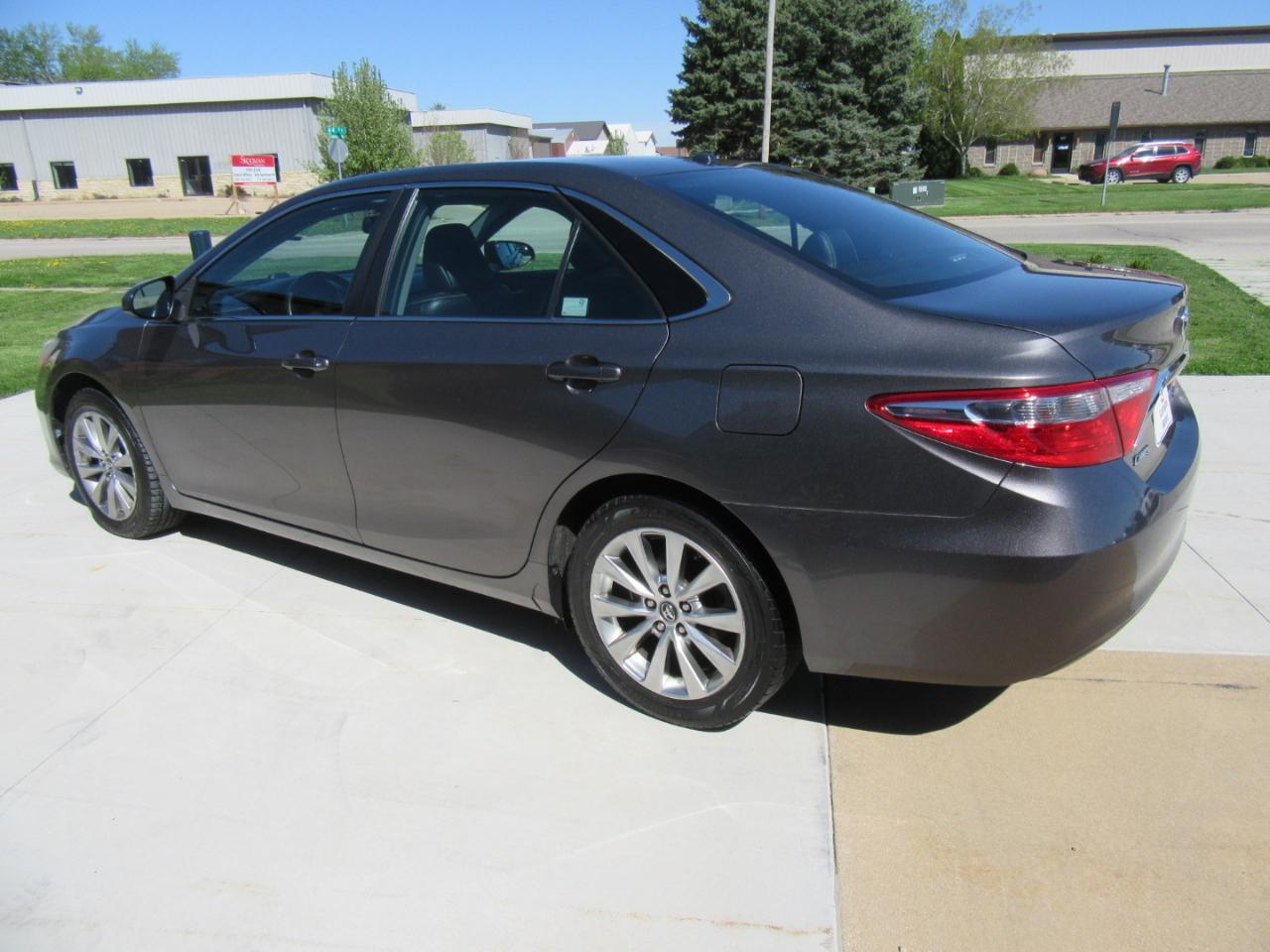 Toyota Camry XLE 2017