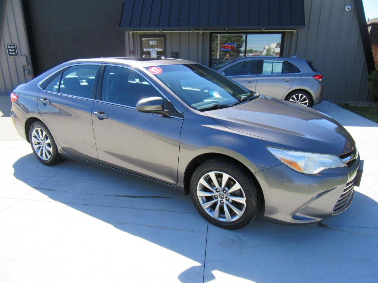 Toyota Camry XLE 2017