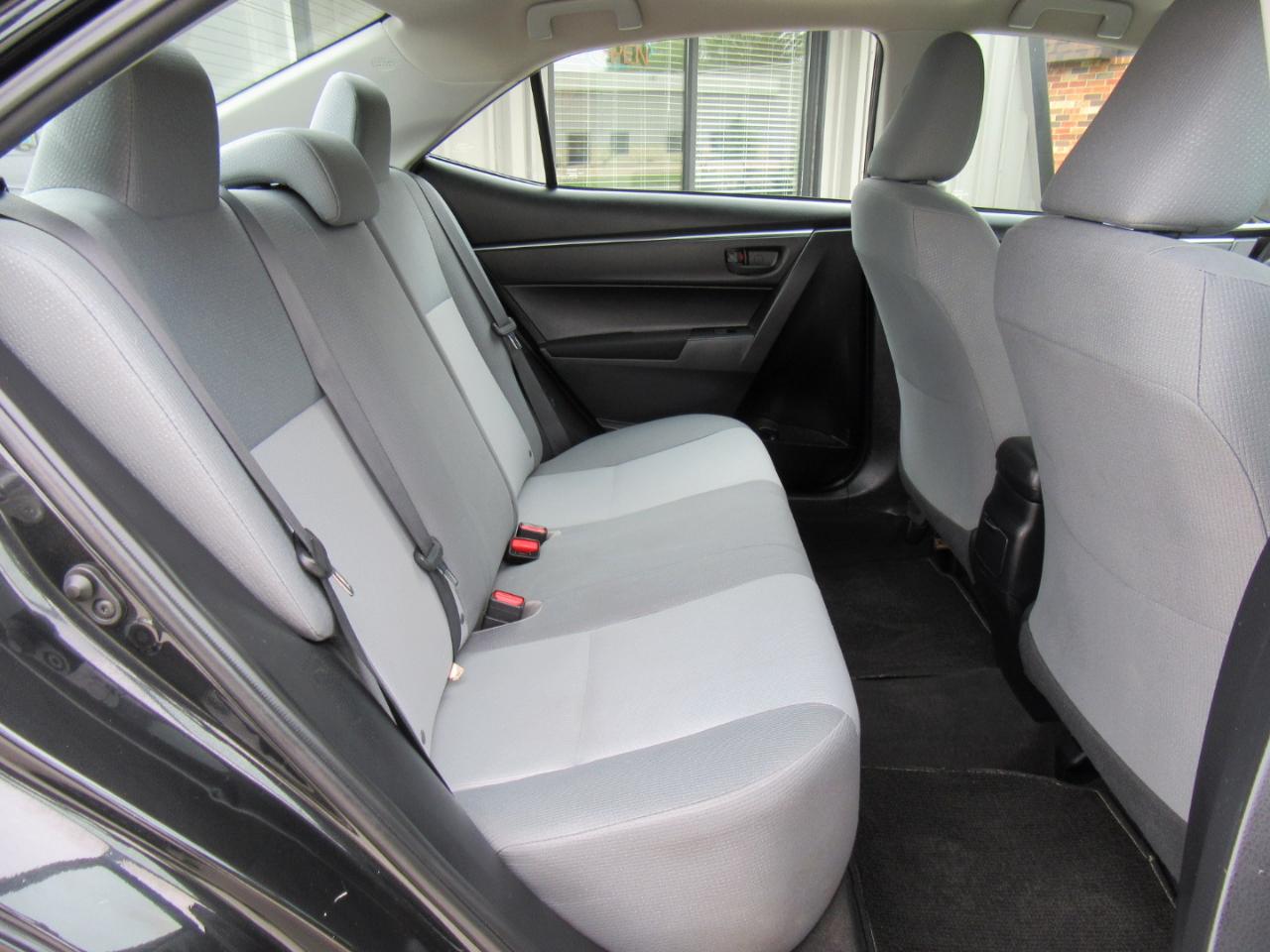 Toyota Corolla L 2016