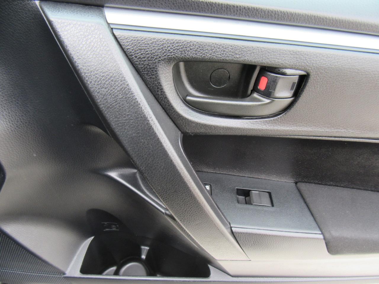 Toyota Corolla L 2016