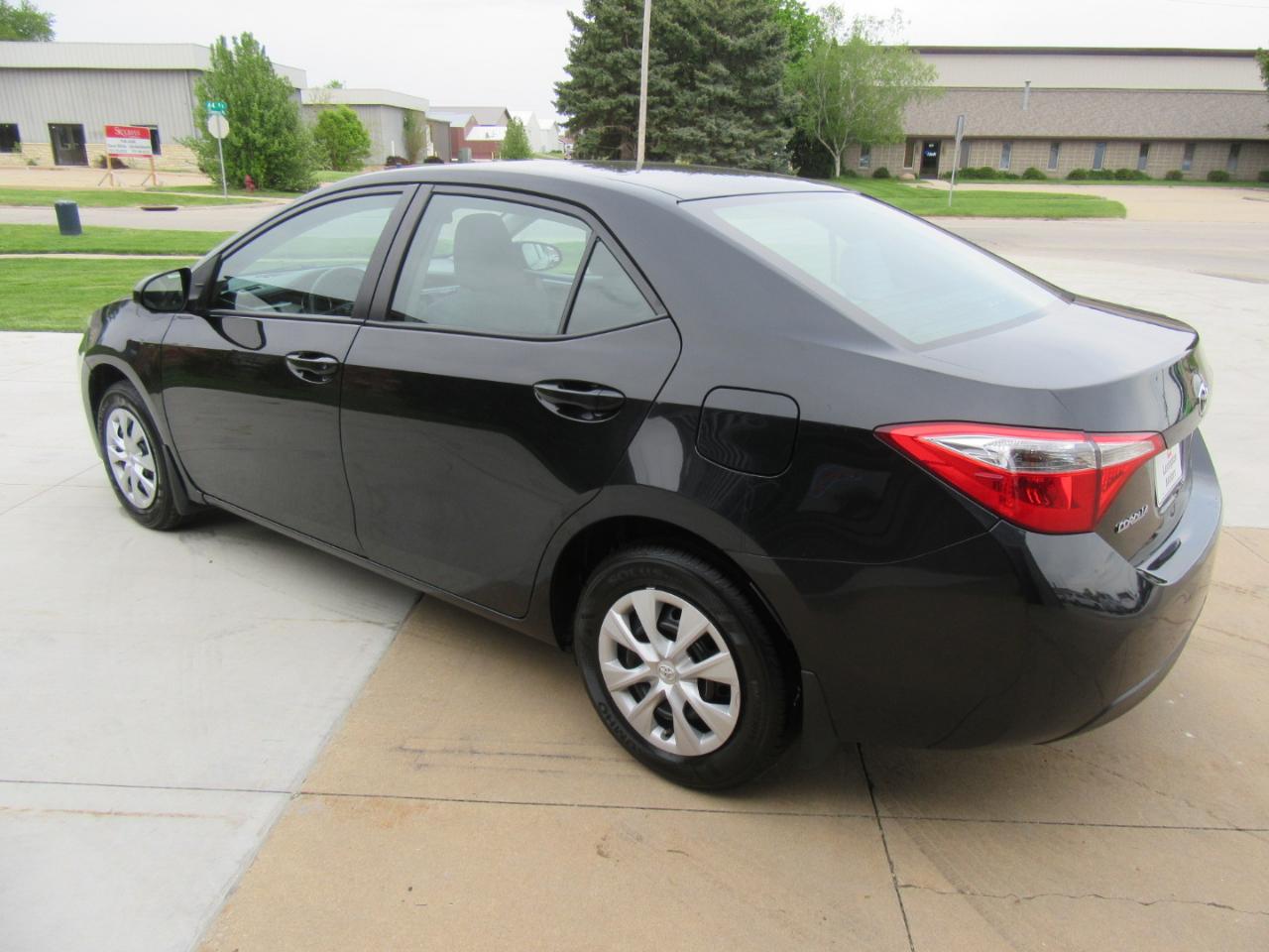 Toyota Corolla L 2016