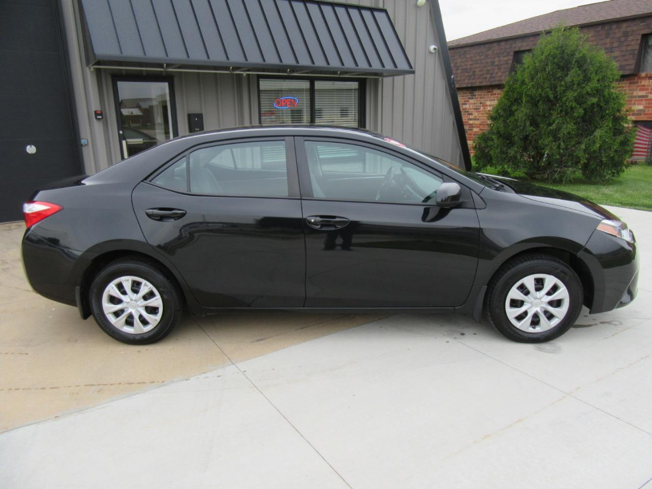 Toyota Corolla L 2016