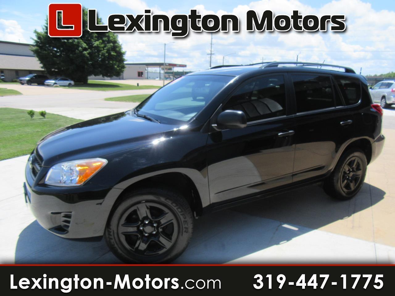 Toyota RAV4 Base 2011
