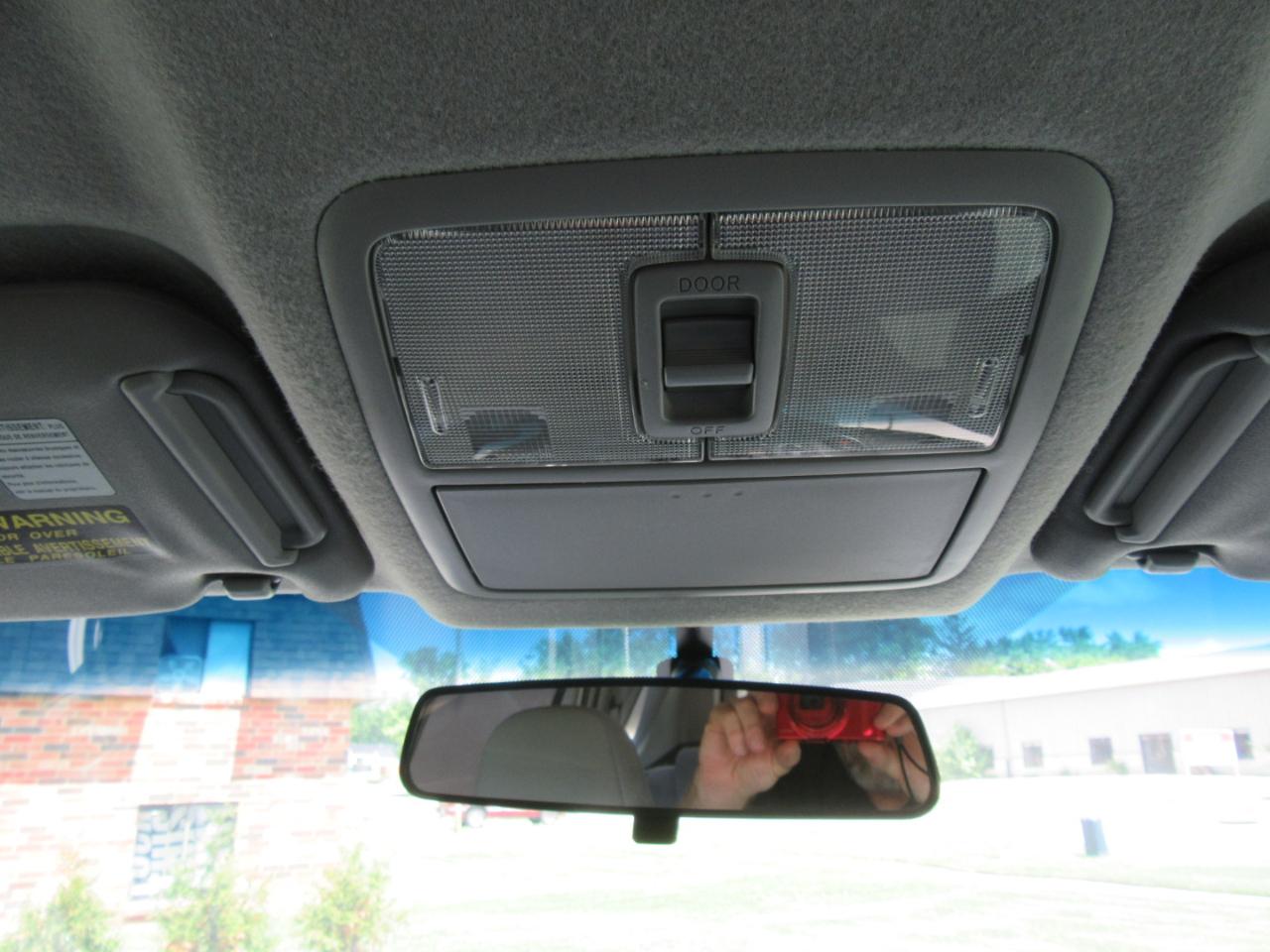 Toyota RAV4 Base 2011