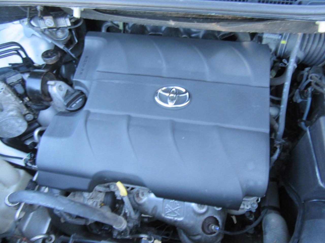 Toyota Sienna XLE FWD 8-Passenger V6 2015