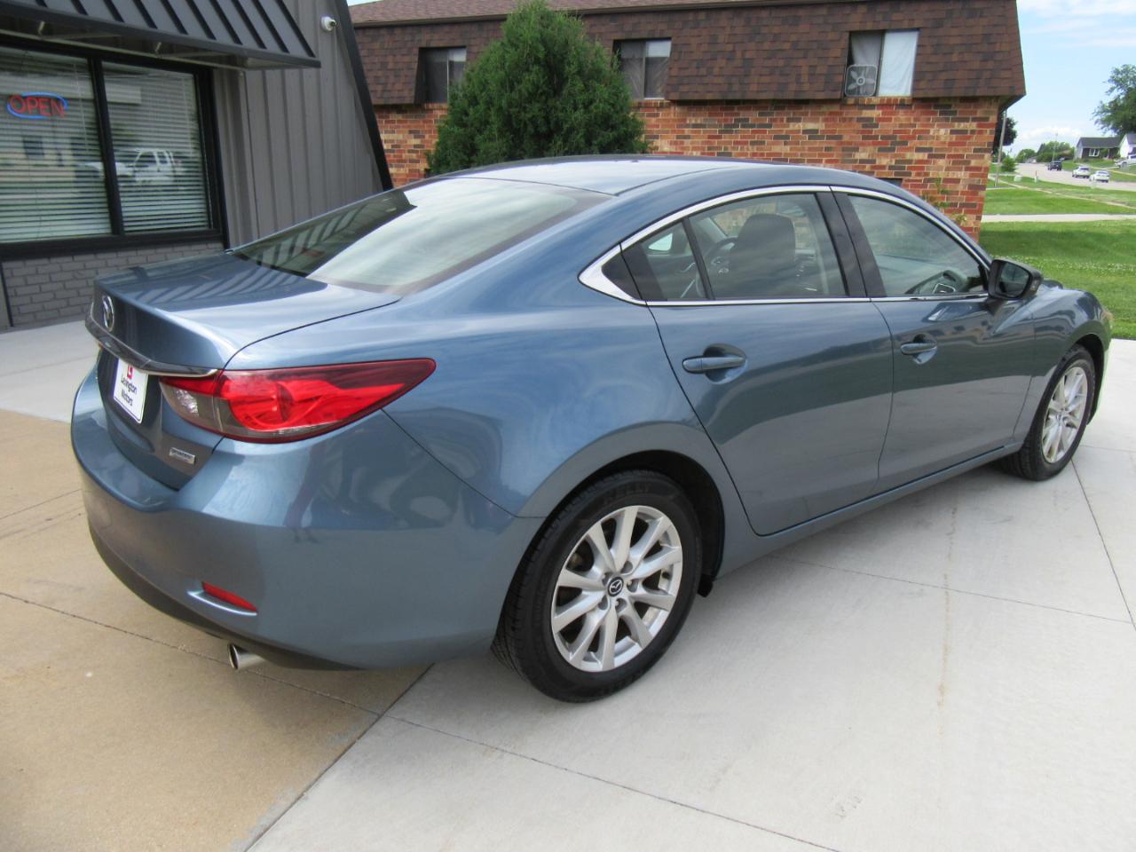 Mazda MAZDA6 i Sport 2015