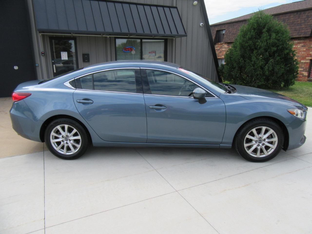 Mazda MAZDA6 i Sport 2015