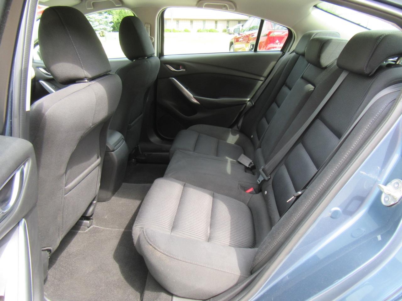 Mazda MAZDA6 i Sport 2015
