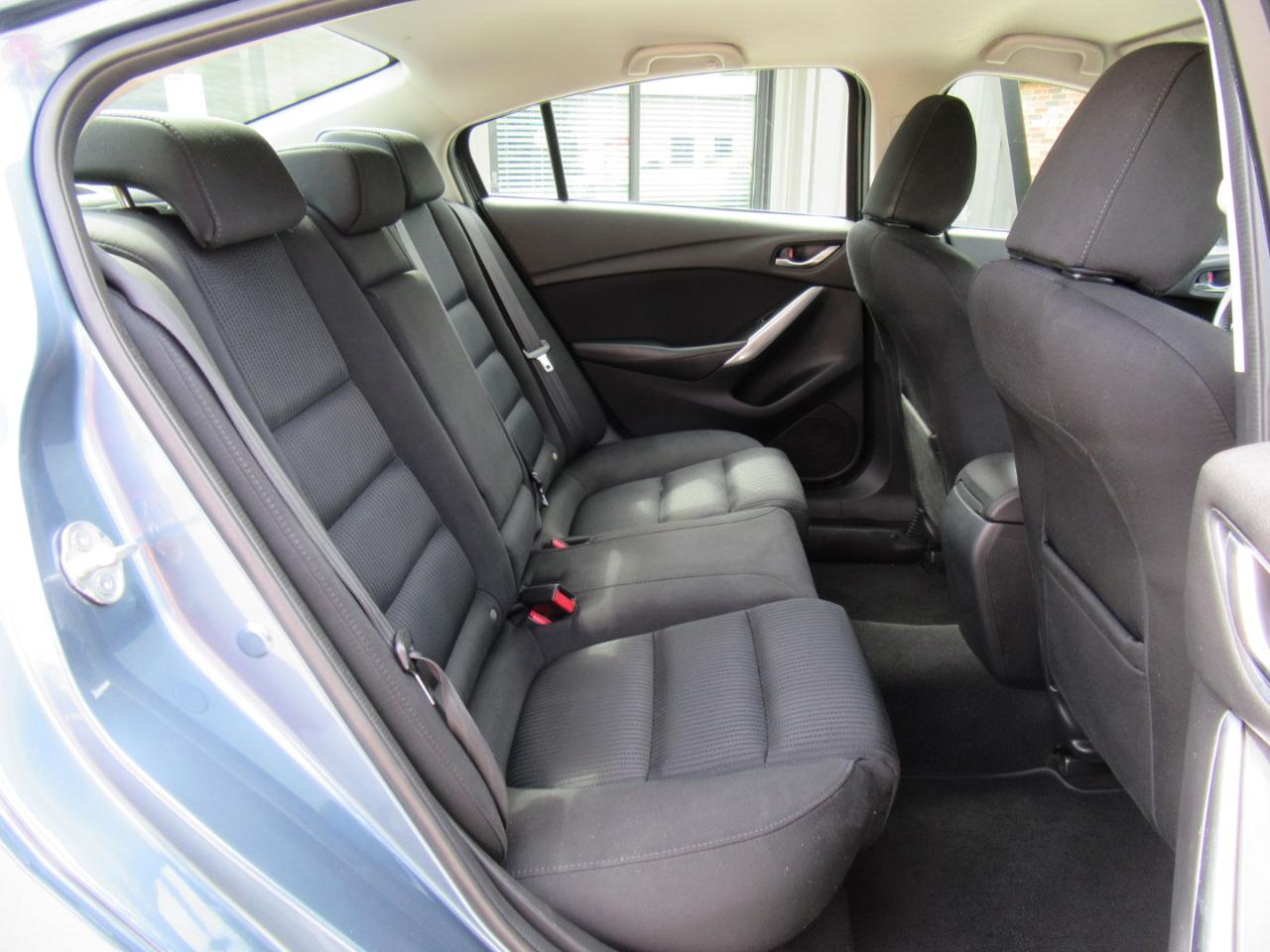 Mazda MAZDA6 i Sport 2015