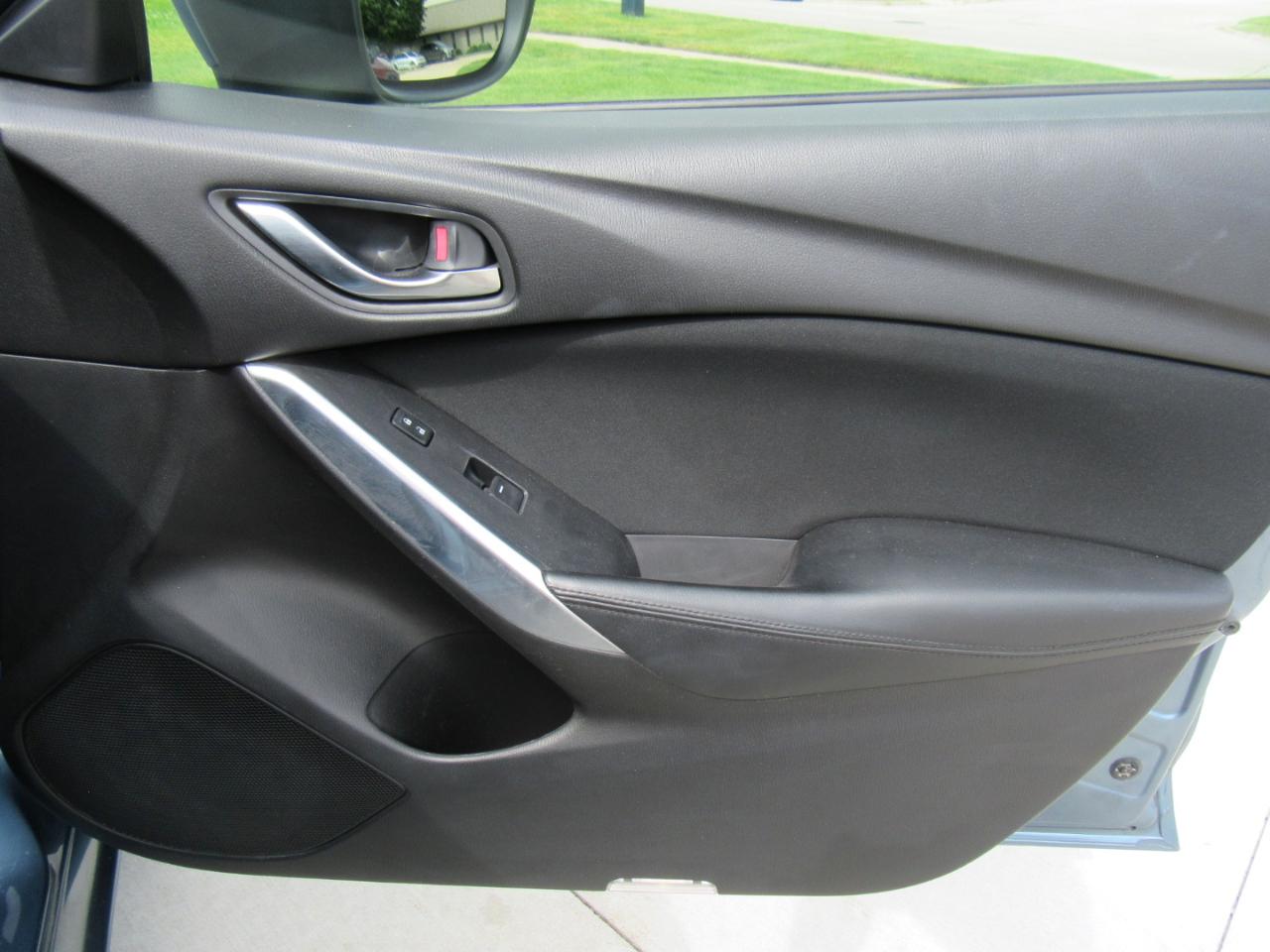 Mazda MAZDA6 i Sport 2015
