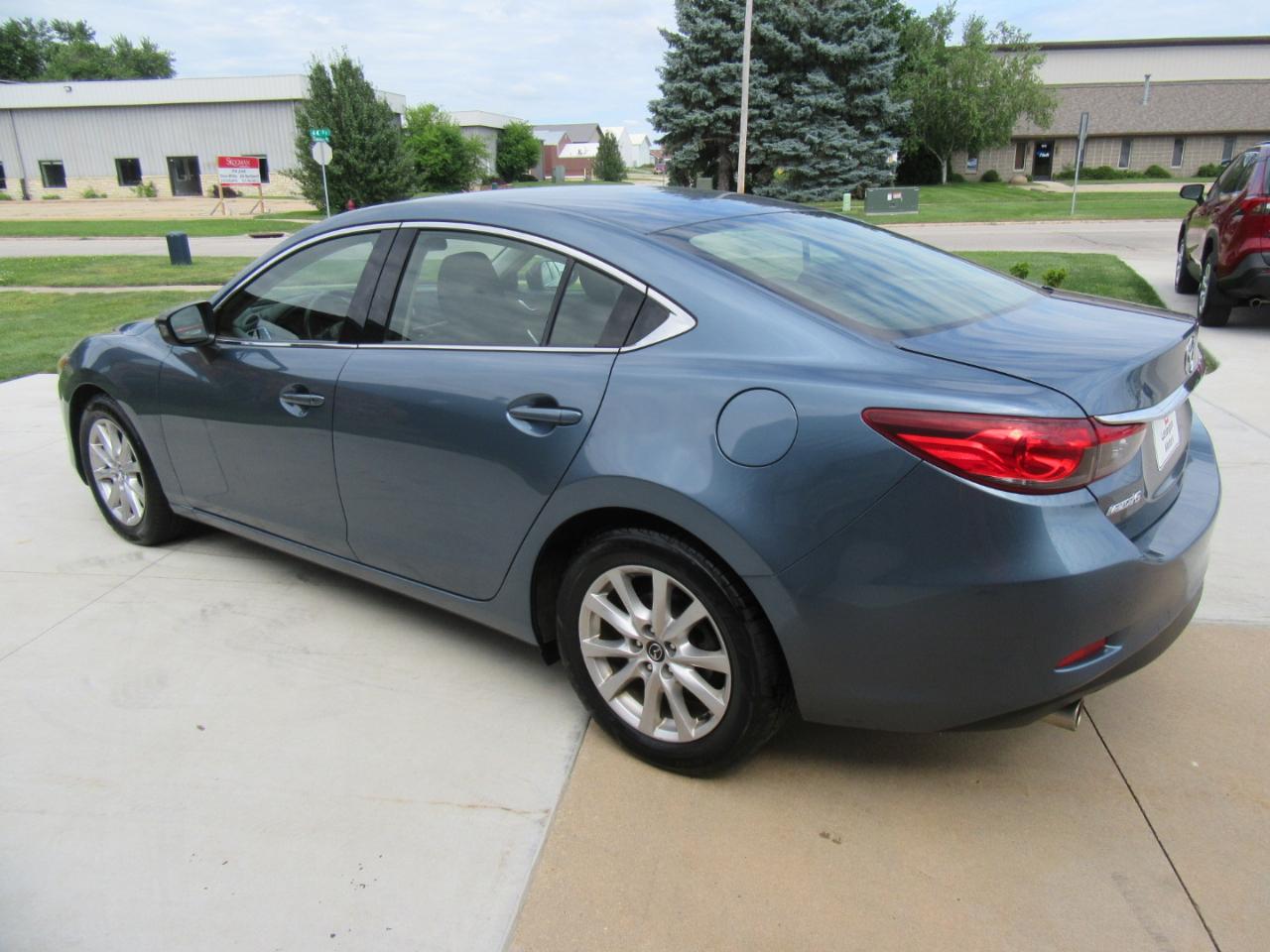 Mazda MAZDA6 i Sport 2015