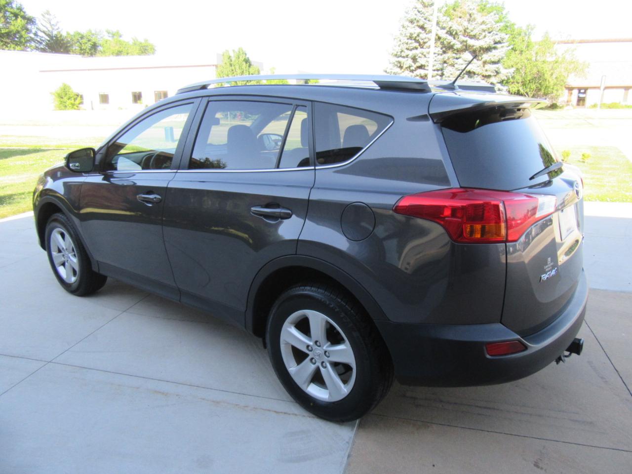 Toyota RAV4 XLE AWD 2014