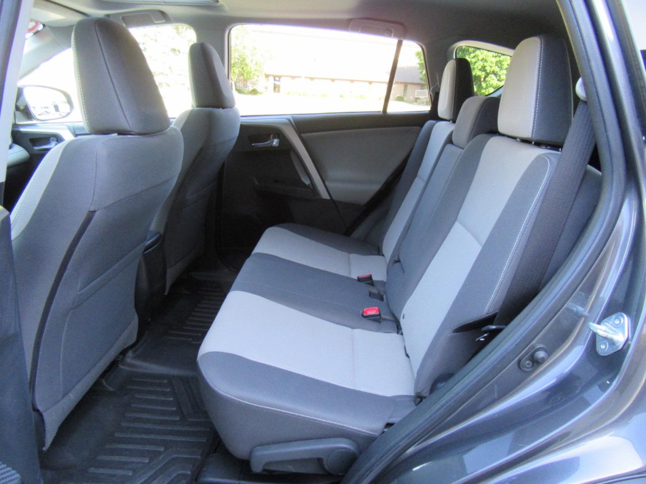 Toyota RAV4 XLE AWD 2014