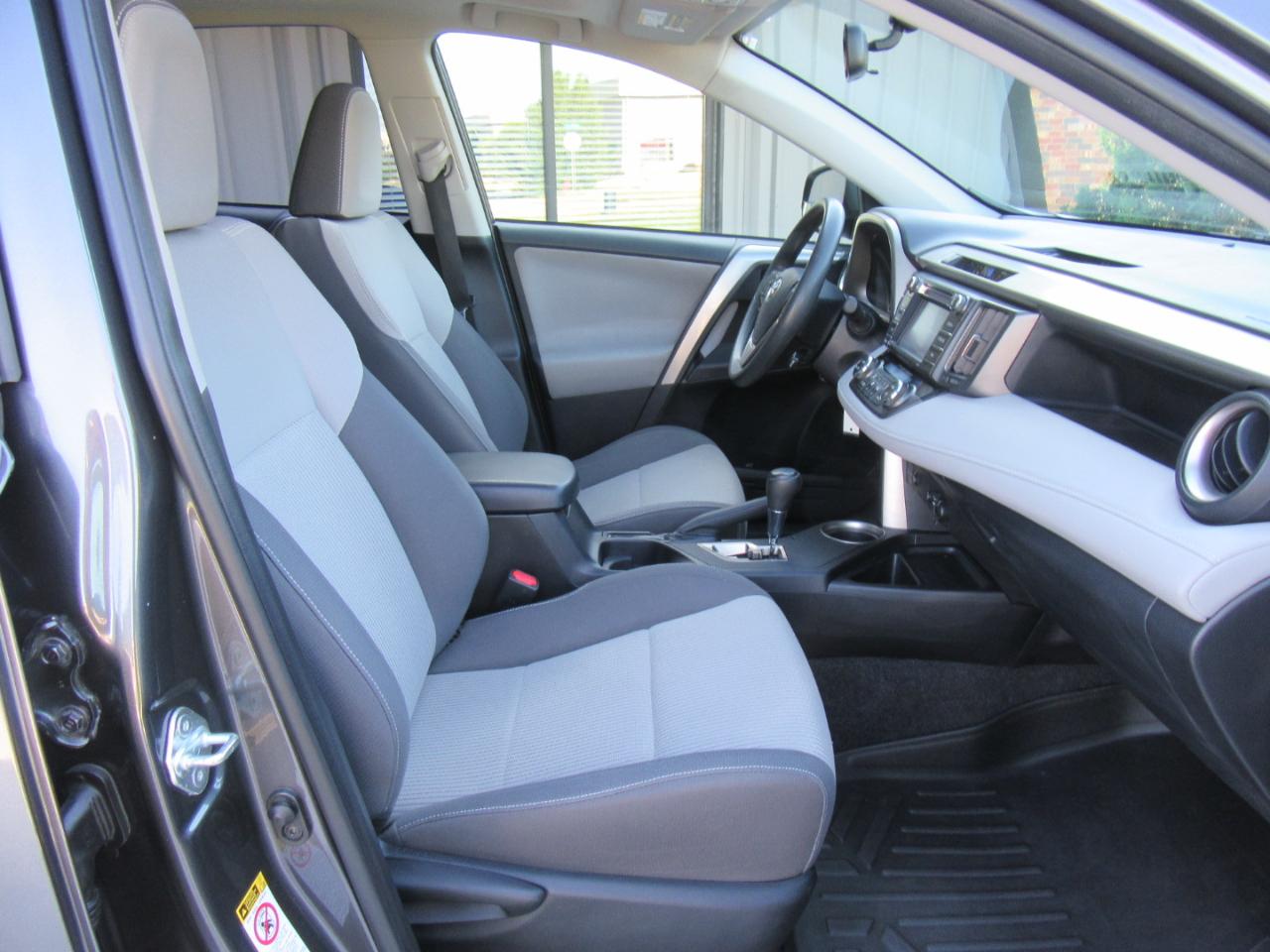 Toyota RAV4 XLE AWD 2014