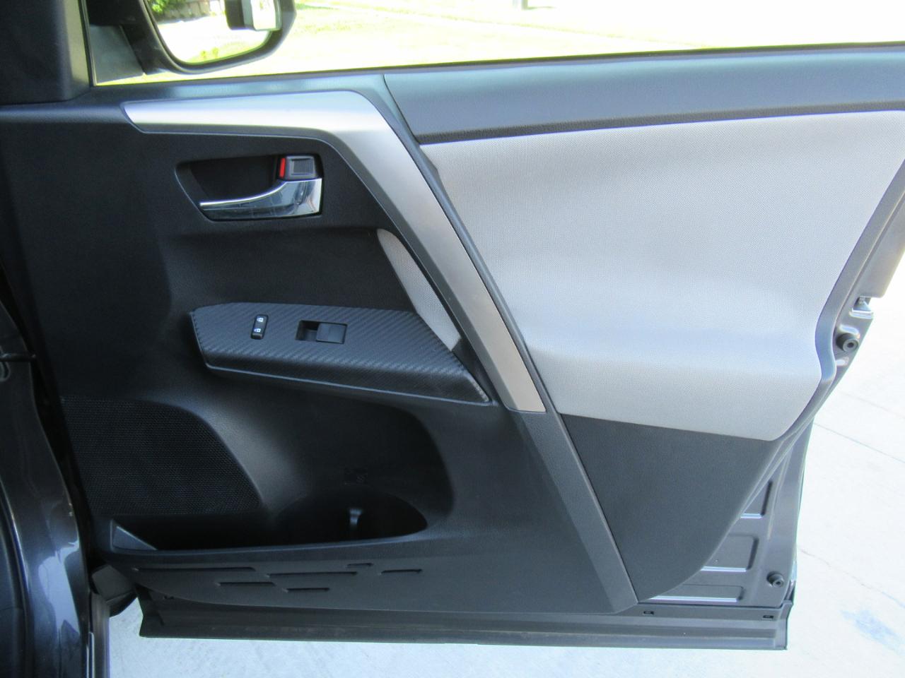Toyota RAV4 XLE AWD 2014