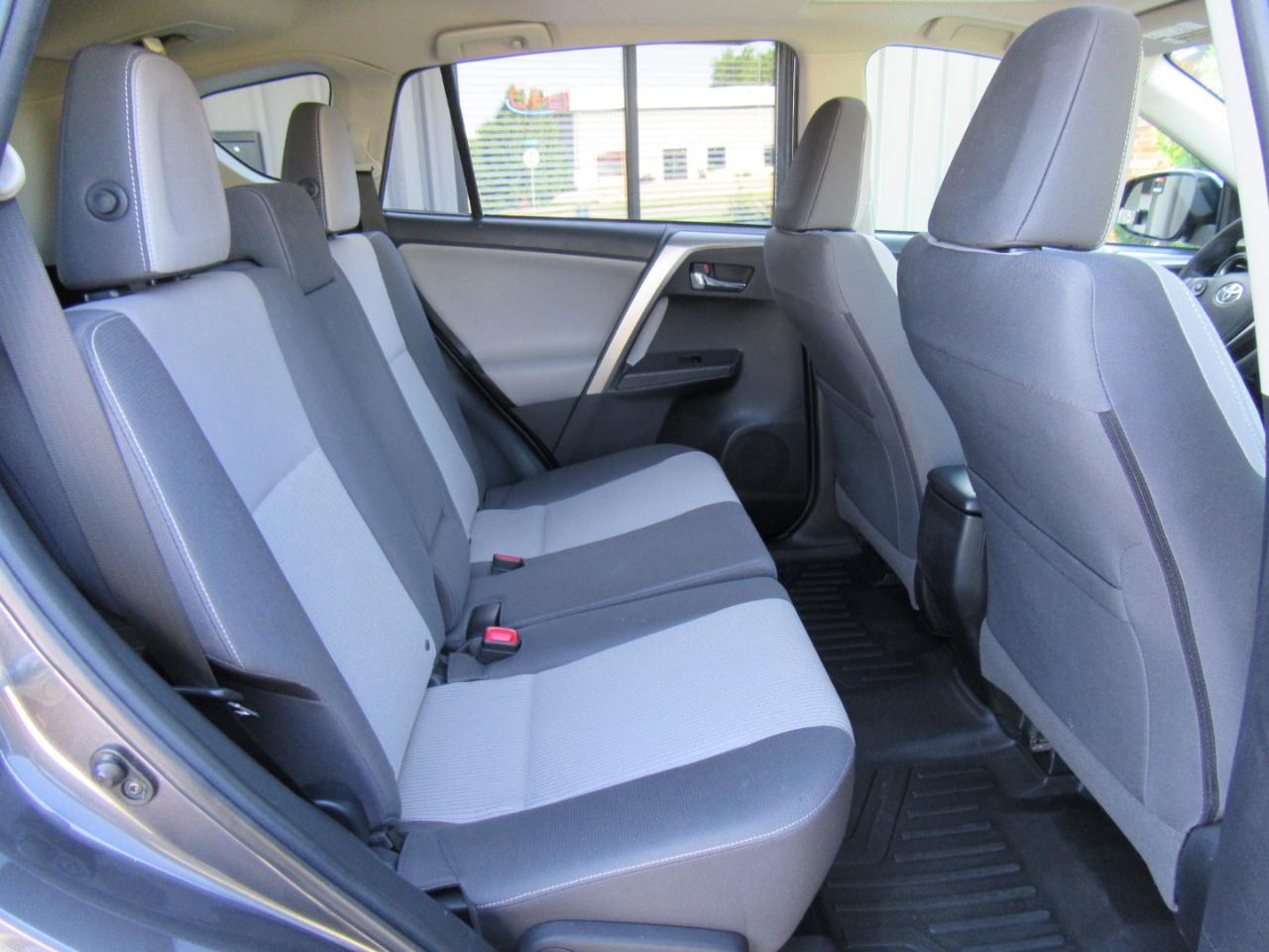 Toyota RAV4 XLE AWD 2014