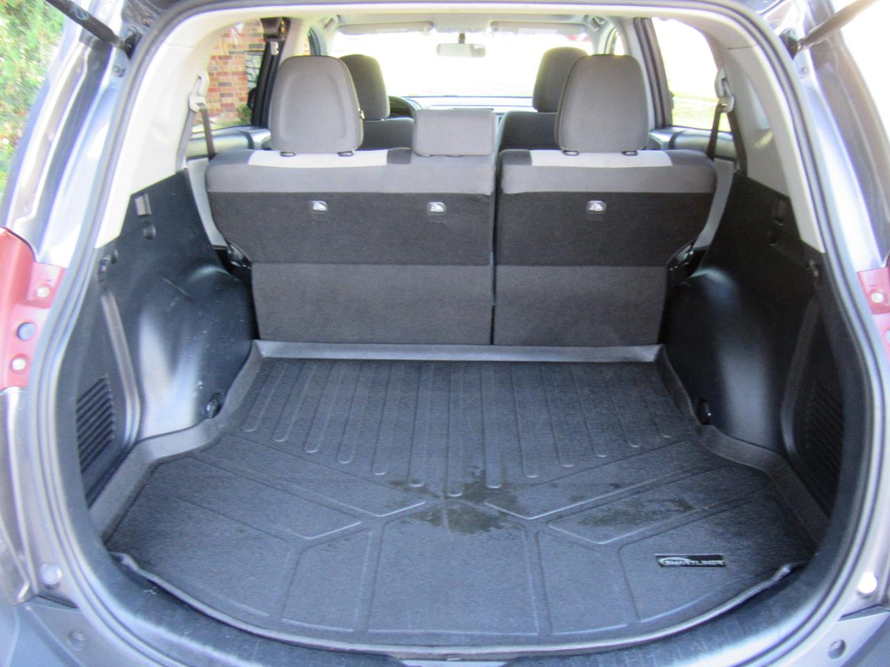 Toyota RAV4 XLE AWD 2014