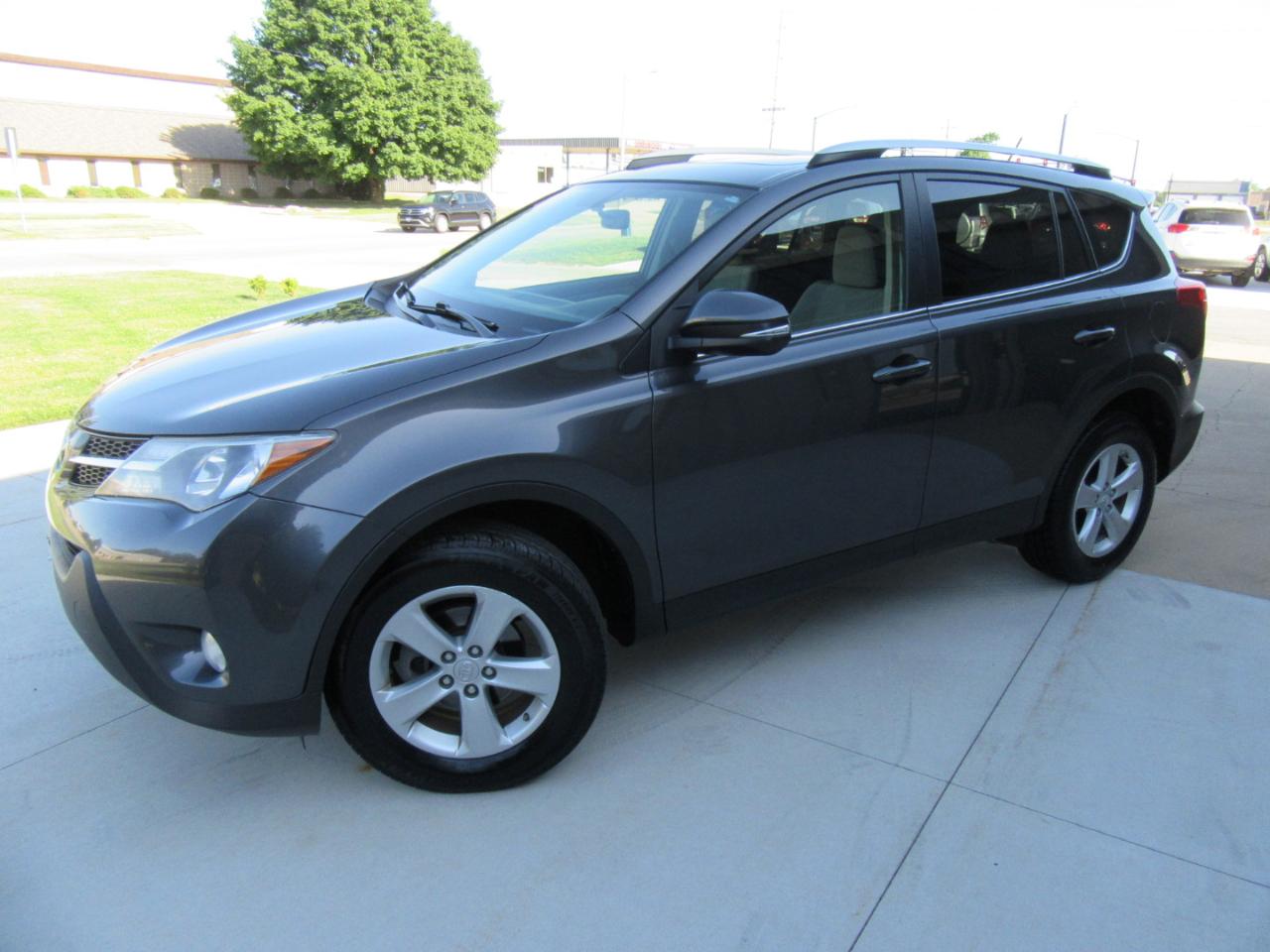 Toyota RAV4 XLE AWD 2014
