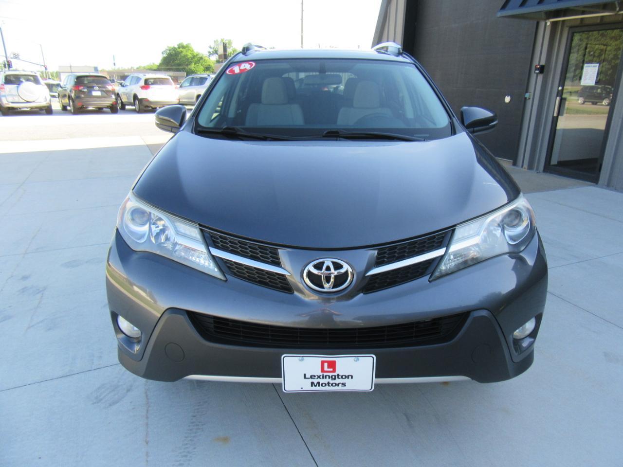 Toyota RAV4 XLE AWD 2014