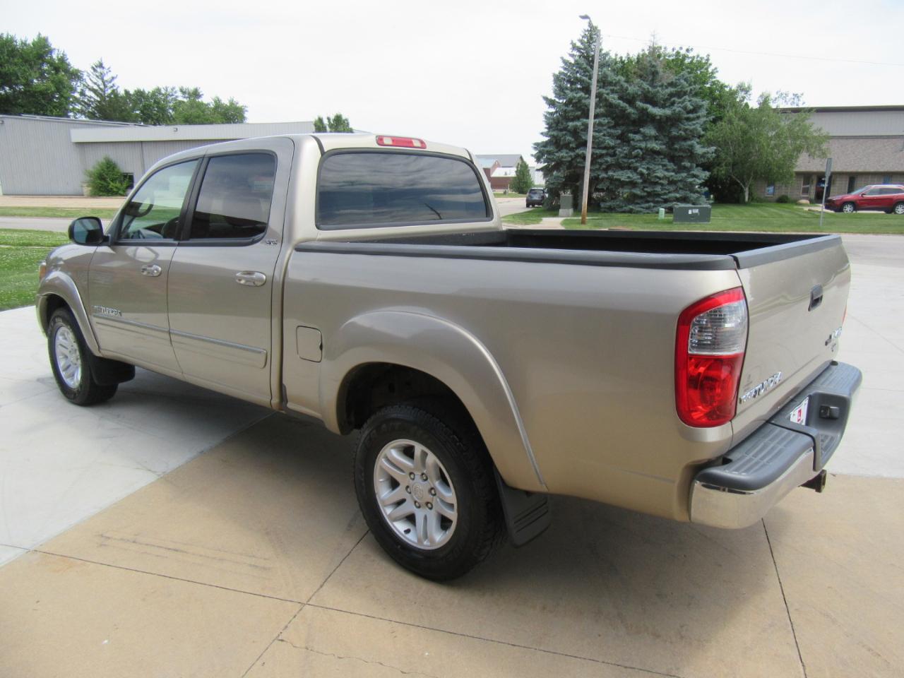 Toyota Tundra SR5 Double Cab 4WD 2006