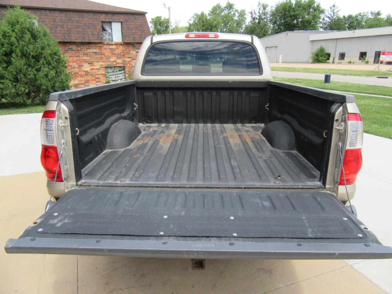 Toyota Tundra SR5 Double Cab 4WD 2006