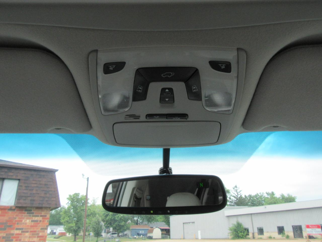 Toyota Sienna XLE FWD 8-Passenger V6 2013