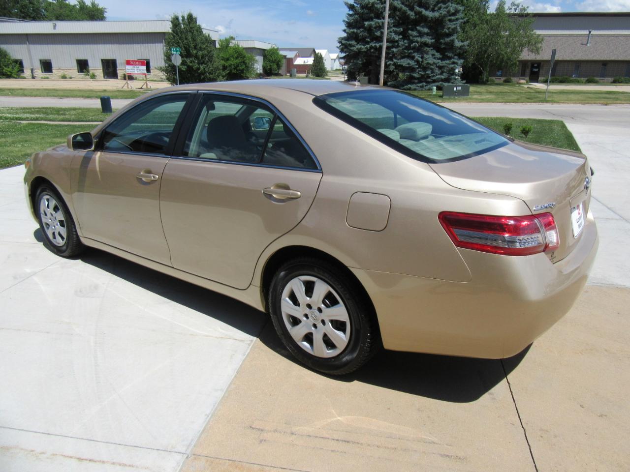 Toyota Camry LE 2010