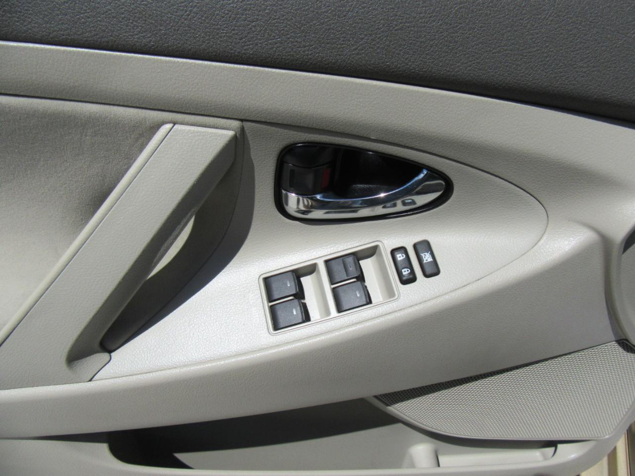 Toyota Camry LE 2010